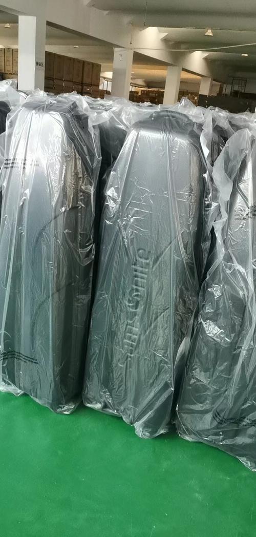 72小時內發貨暑期出國出差旅行bi備行李箱大牌代工廠專柜正品實體店